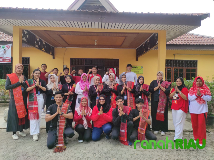 Semarak 17 Agustus di Candirejo, KKN Mahasiswa Umri meriahkan dengan Tari Tor tor